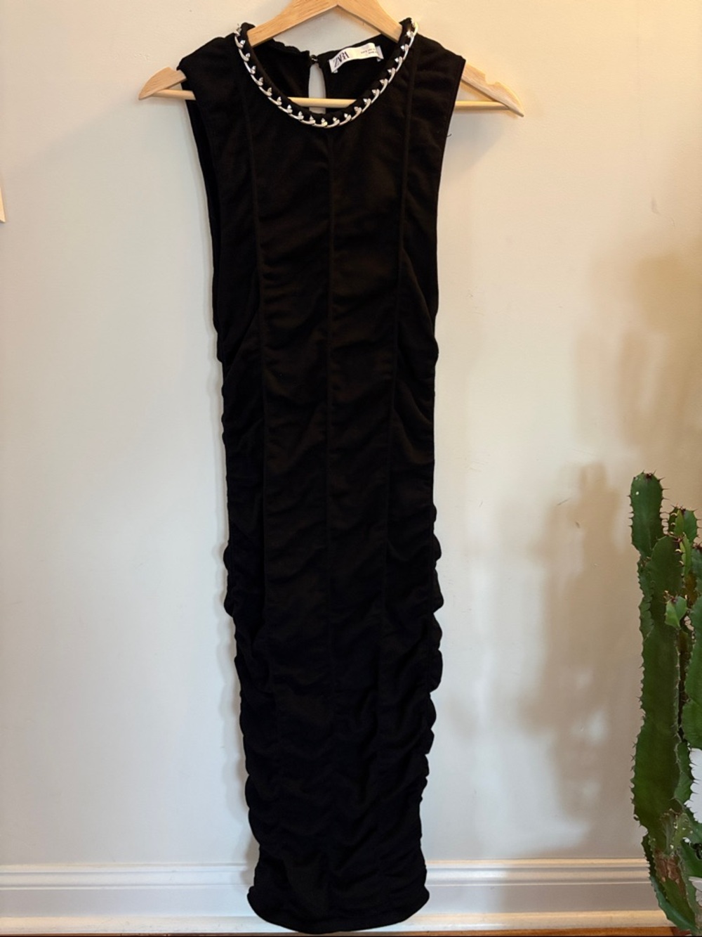 Zara Sleeveless Black Ruched Midi Dress with Chain Trim